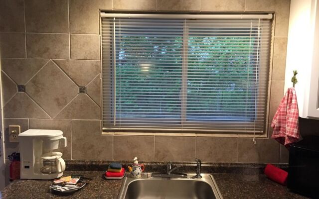 Hampton's Vacation Inn