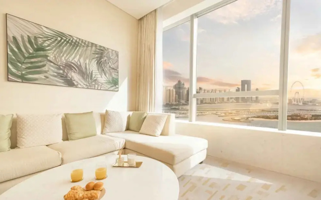 LUX Iconic Views at The Palm Tower 7