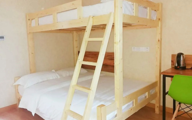 Qiandaohu Blue Mountain Youth Hostel