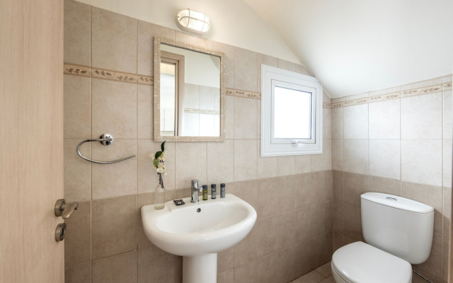 Protaras Villa Cemelia