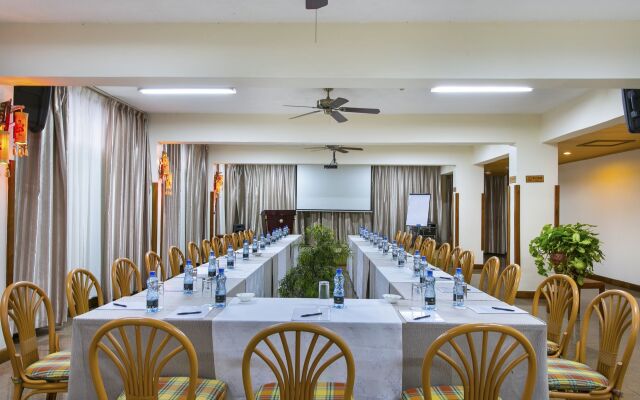 Eastland Hotel