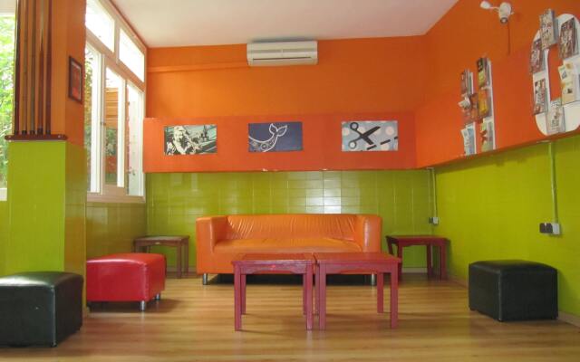 Onefam Les Corts Hostel