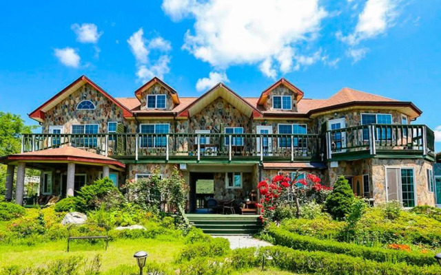 Ganghwado Farms House