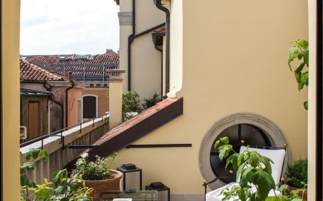 Nolinski Venezia - Evok Collection
