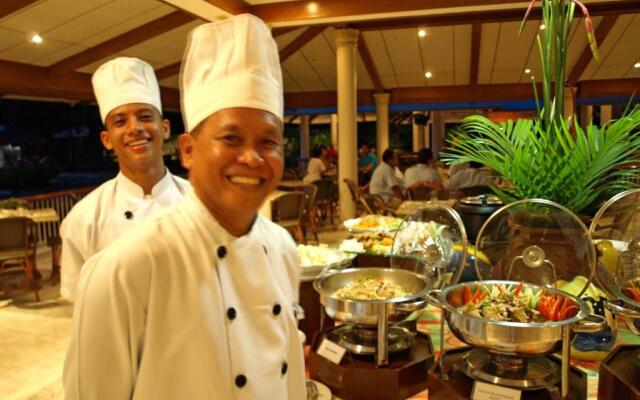 Almont Inland Resort