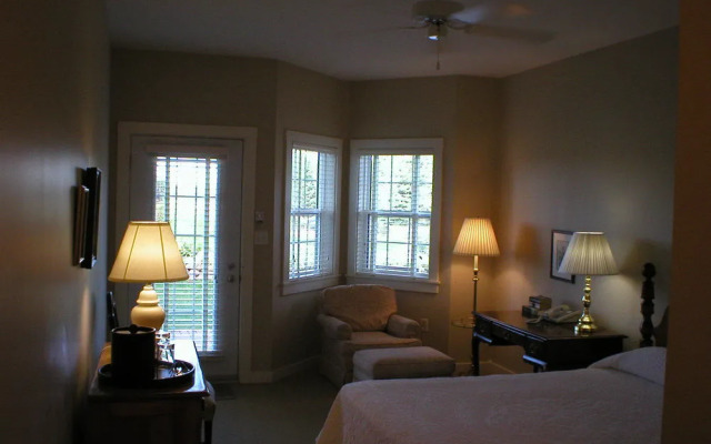 Ned's Landing at Spry Point