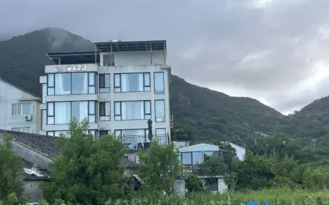 Yinhai 123 Guesthouse
