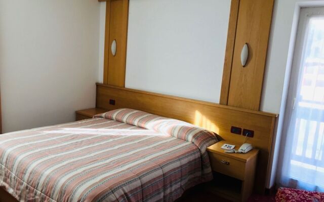 Hotel Santoni