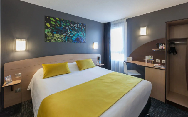 Kyriad NIORT - Espace Mendes-France