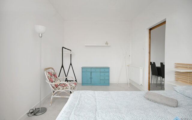 Bianco by 3City Rentals