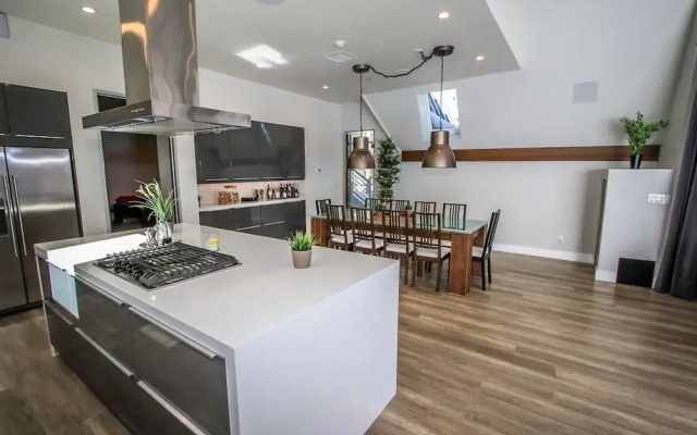 Glass Peak 1597 by RedAwning