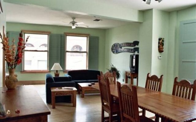 Canyon Rose Suites