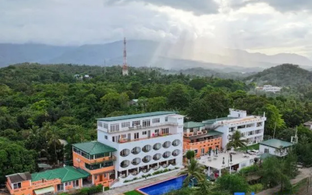 Puerto Galera Seaview Resort