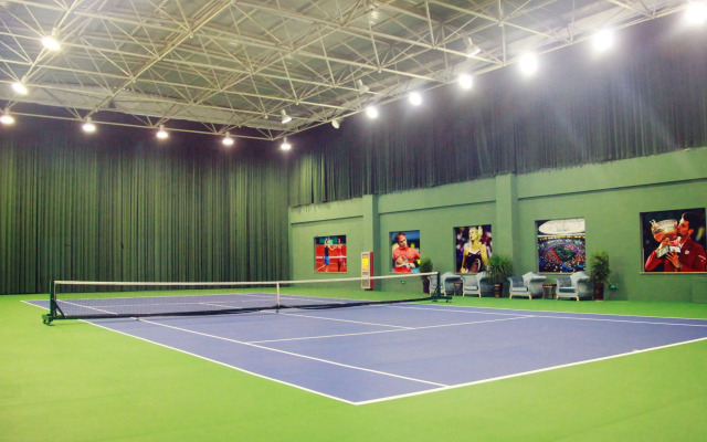 Howard Johnson by  Domando Plaza Wulanchabu