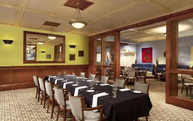 Four Points by Sheraton Bakersfield