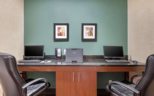 Best Western Plus Howe Inn