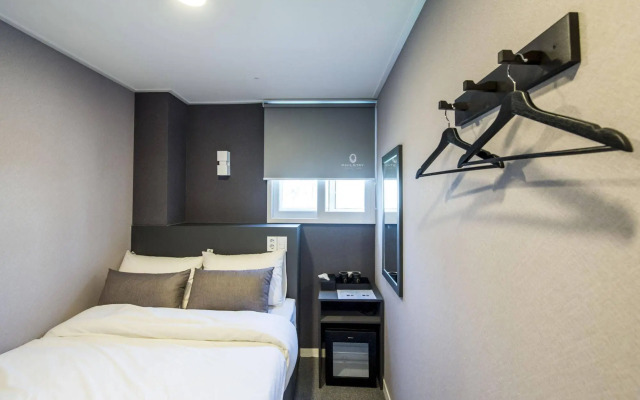Philstay Myeongdong Metro