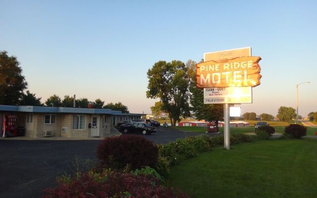 Pine Ridge Motel