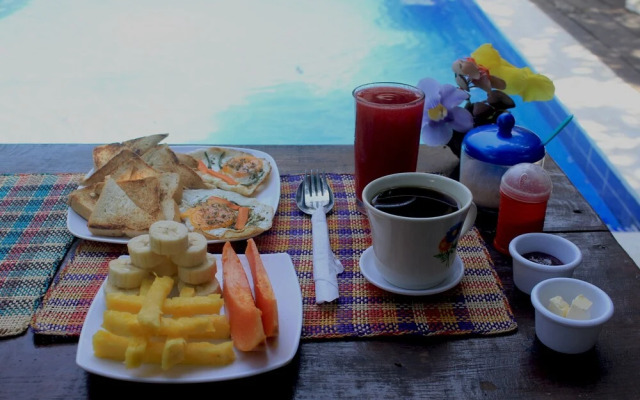 La Natura Hostel & Pool