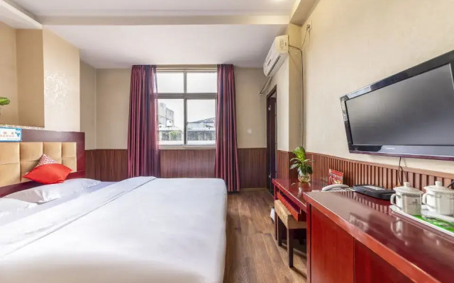 Donghao Hotel (Xichang tourism distribution center store)