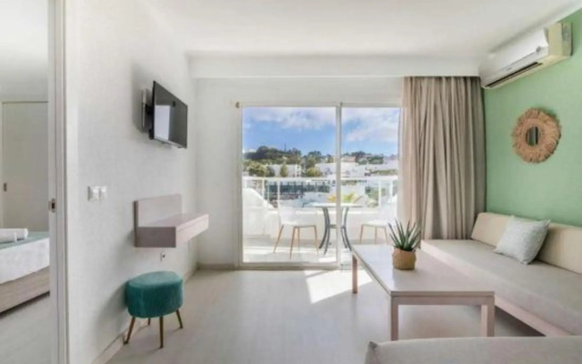 Ses Casas De Cala Ferrera