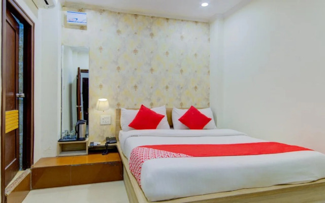 OYO 14892 Hotel Tourista