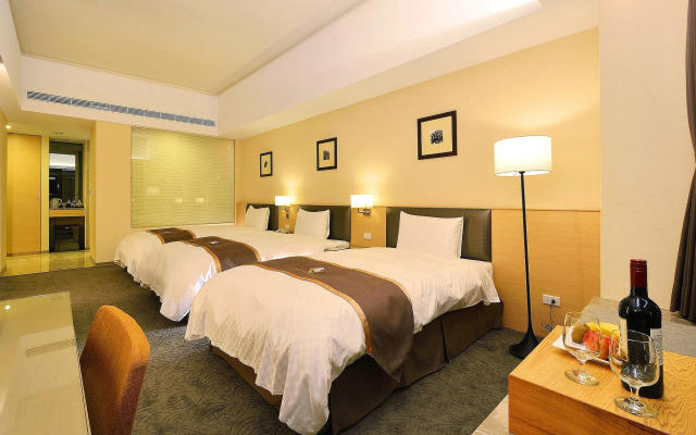 Tsun Huang Hotel