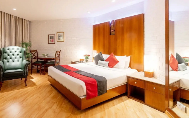 SFO Hotel and Suites