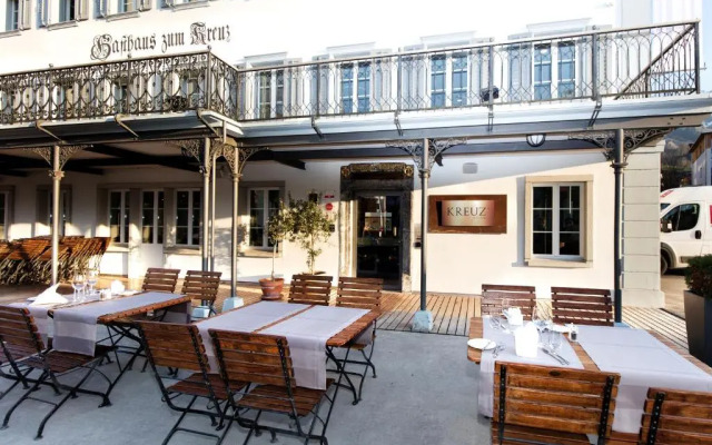 Hotel Kreuz by b_smart