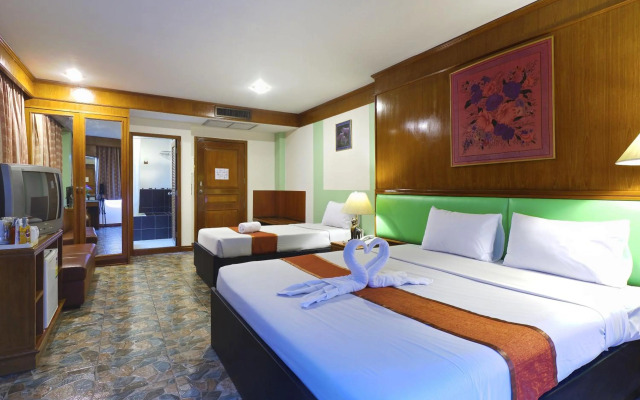 Silom Avenue Inn