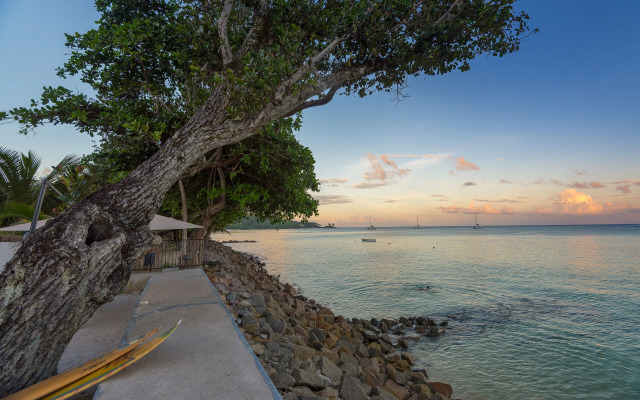 Le Nautique Luxury Beachfront Apartments