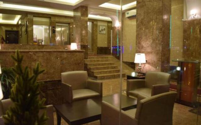 Al Shiraz Suites