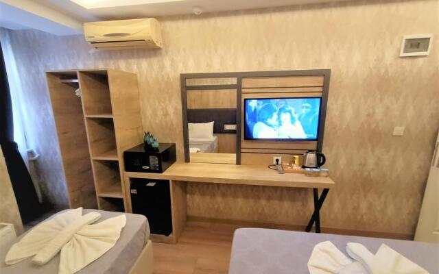 Avcilar Elit Hotel (29 Km Away From Istanbul)