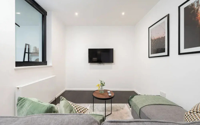 Hoxton By Capital