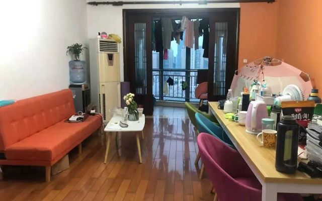 Pinkhostelling laternational