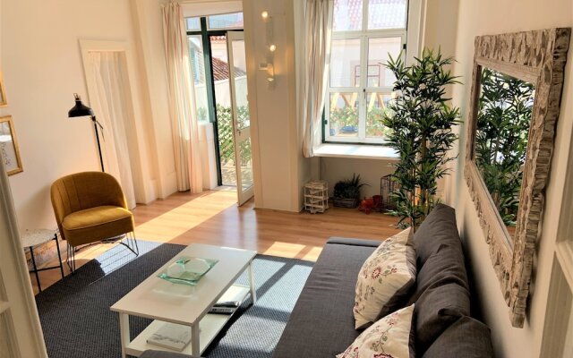 Beautiful flat with balcony & Great location