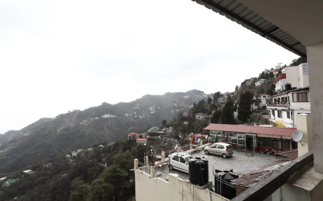 OYO 1722 Hotel Howard