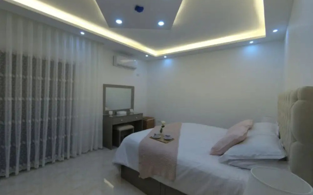 Amazing one Bedroom Apartment in Amman,Elwebdah 1