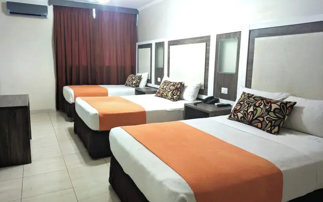 Hotel Bahia Suites