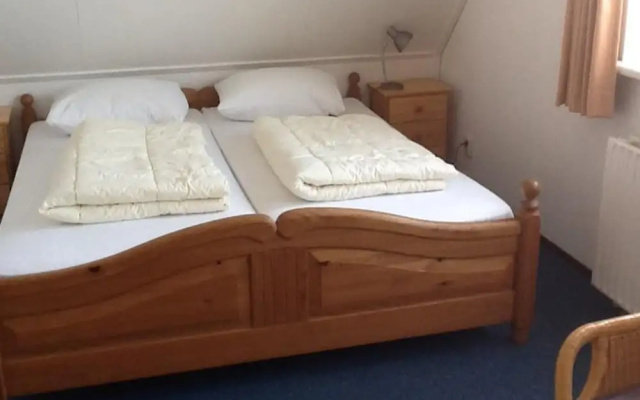 Bungalow for 6 People, Near the Beach