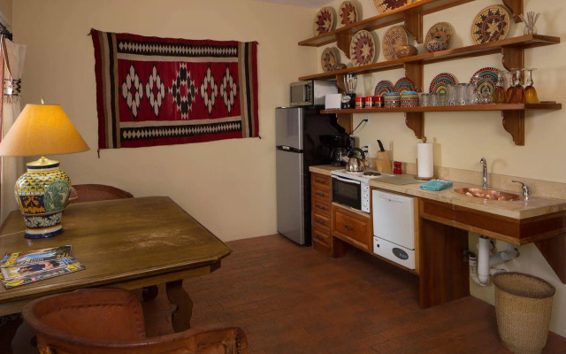 Casa Blanca Inn