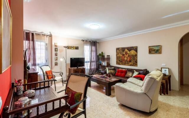 Flatguest Ingenio + 2 Bdr + Wifi + 4pax