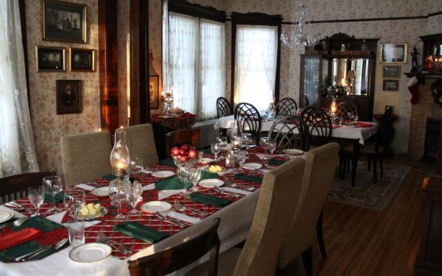 Auberge Taylor Manor