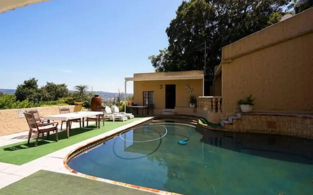 Villa Valencia