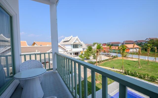 Amanda Hotel