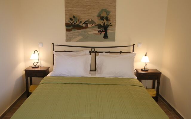 Elaia Villas