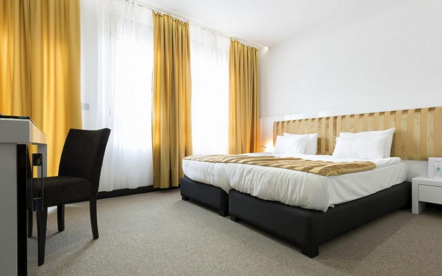Nova City Hotel Signature Collection