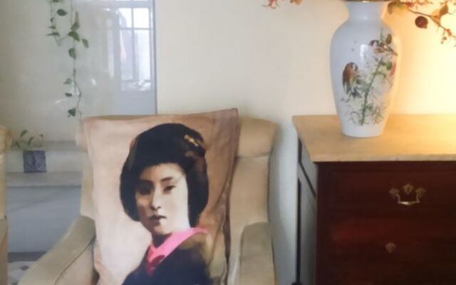 Sevilla Embassy All i-n eed