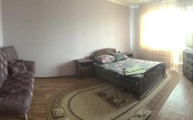 Apartment na prospekte Druzhby Narodov 5