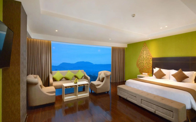 Platinum Adisucipto Hotel & Conference